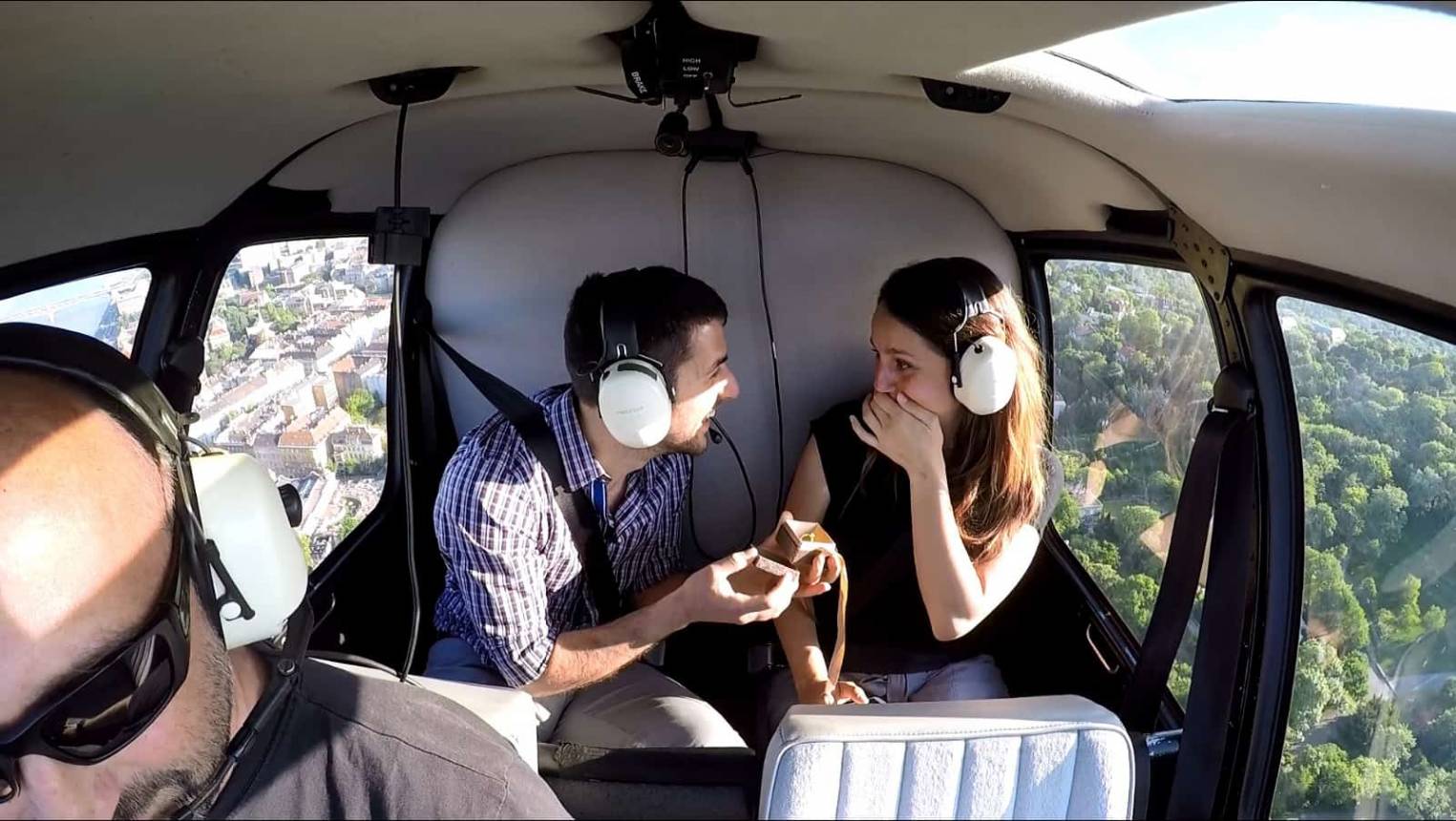 Helikopteres városnézés és lánykérés ponyvával